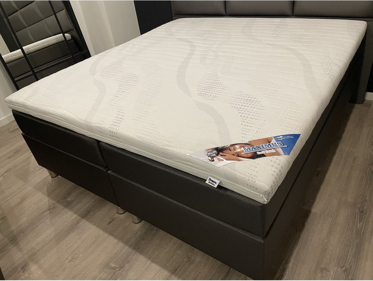 dreambedden Topper Maximus 140x220 - Hybride schuim - Cooltouch - 10 cm dik - Medium/stevig - Topdekmatras wit