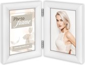 Dubbele houten fotolijst met soft touch wit geschikt voor een foto van 13 x 18 cm