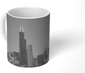 Mok - Skyline in de Verenigde Staten met de Willis Tower - zwart wit - 350 ML - Beker