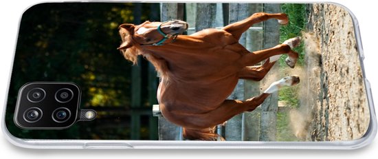 Telefoonhoesje Geschikt voor Samsung Galaxy A12 hoesje - Paard - Licht - Zand - Siliconen Telefoonhoesje Telefoonhoesje