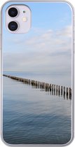 Geschikt voor iPhone 11 hoesje - Noordzee - Wolken - Water - Siliconen Telefoonhoesje