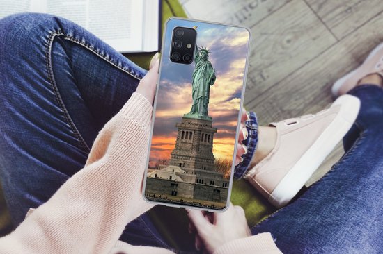 Telefoonhoesje Geschikt voor Samsung Galaxy A51 5G hoesje - Vrijheidsbeeld in New York tijdens zonsondergang - Siliconen Telefoonhoesje Telefoonhoesje