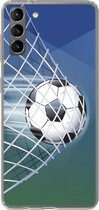 Geschikt voor Samsung Galaxy S21 Plus hoesje - Een illustratie van een voetbal in het net -Jongens - Meisjes - Kinderen - Siliconen Telefoonhoesje