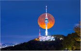 De N Tower op de Namsan berg bij volle maan in Seoul - Foto op Forex - 60 x 40 cm