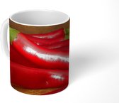 Mok - Stapel rode chilipepers - 350 ML - Beker