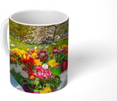 Mok - Boot met tulpen in de Keukenhof in Zuid-Holland - 350 ML - Beker