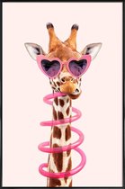 JUNIQE - Poster met kunststof lijst Dorstige Giraffe -13x18 /Bruin &