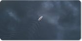 Muismat Vogelperspectief Zee - Boot in de zee muismat rubber - 80x40 cm - Muismat met foto