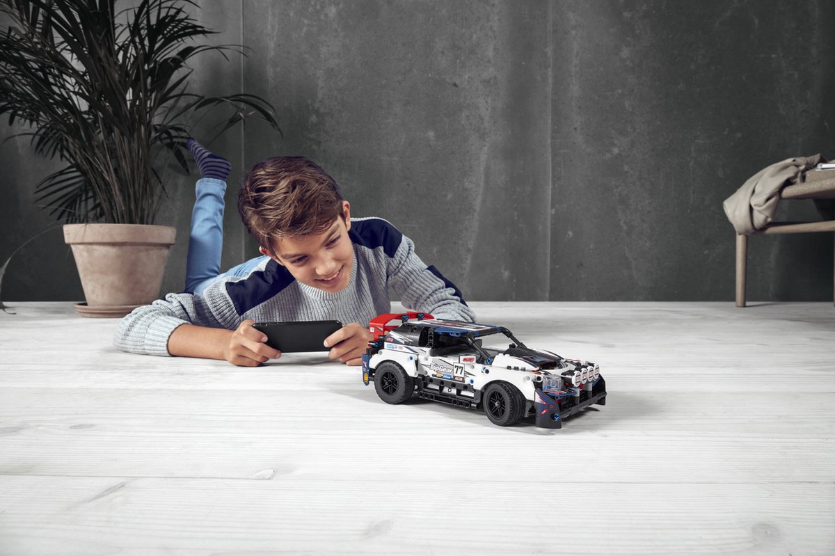 LEGO Technic App-Controlled Top Gear Rally Car 42109 — afbeelding 20