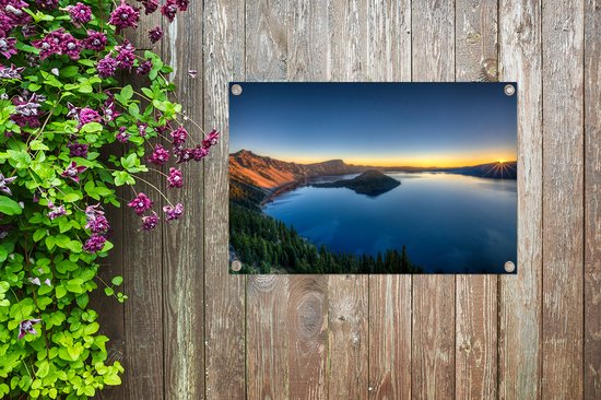 Sunrise over the Crater Lake in Crater Lake National Park Garden affiche 60x40 cm - petit - Toile de jardin / Toile d'extérieur / Peintures pour l'extérieur (décoration de jardin)