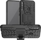 Voor Huawei Y7P Tire Texture Shockproof TPU + PC beschermhoes met houder (zwart)