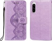 Voor Sony Xperia 5 Flower Vine Embossing Pattern Horizontale Flip Leather Case met Card Slot & Holder & Wallet & Lanyard (Purple)