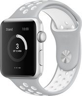 Mobigear Active Siliconen Bandje Geschikt voor Apple Watch Series 7 (45 mm) - Wit / Zilver