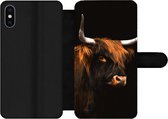 Bookcase Geschikt voor iPhone XS Max telefoonhoesje - Schotse hooglander - Vacht - Koe - Met vakjes - Wallet case met magneetsluiting