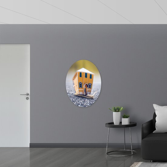 PVC Schuimplaat Ovaal - Slakje met Villa op Rug - 72x96 cm Foto op Ovaal (Met Ophangsysteem)