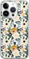 Leuke Telefoonhoesjes - Hoesje geschikt voor iPhone 14 Pro - Lovely flowers - Soft case - TPU - Tekst - Geel