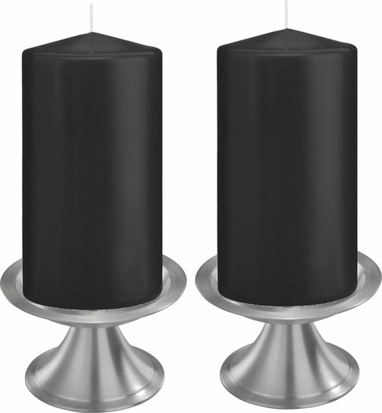 Set van 2x zwarte cilinderkaarsen/stompkaarsen 8 x 15 cm met 2x zilveren metalen kaarsenhouders