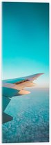 WallClassics - Acrylglas - Witte Vleugel van Vliegtuig boven Schapenwolken - 20x60 cm Foto op Acrylglas (Met Ophangsysteem)