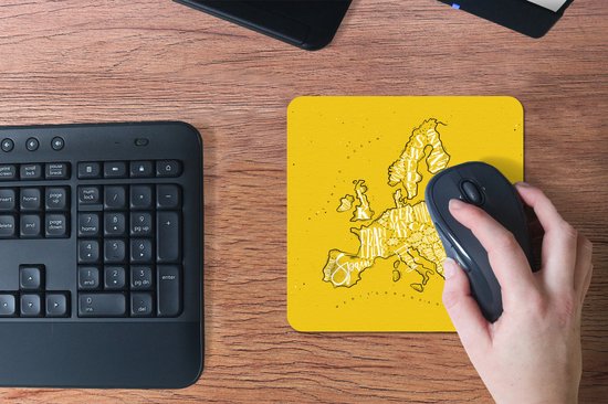 Muismat 20x20 cm - Mousepad Kaart - Europa - Geel - Wit - Muismatten