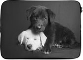 Laptophoes 14 inch - Honden - Puppy - Zwart - Wit - Dieren - Laptop sleeve - Binnenmaat 34x23,5 cm - Zwarte achterkant