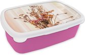 Broodtrommel Roze - Lunchbox - Brooddoos - Droogbloemen - Stilleven - Kleuren - 18x12x6 cm - Kinderen - Meisje