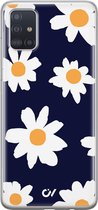 Hoesje geschikt voor Samsung Galaxy A51 - Sweet Daisies - Bloemen - Blauw - Soft Case Telefoonhoesje - TPU Back Cover - Casevibes