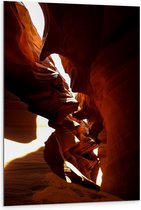 WallClassics - Dibond - Gang in Ravijn van Antelope Canyon - 80x120 cm Foto op Aluminium (Met Ophangsysteem)