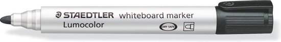 Staedtler Lumocolor whiteboard marker met ronde punt, zwarte dop en punt.