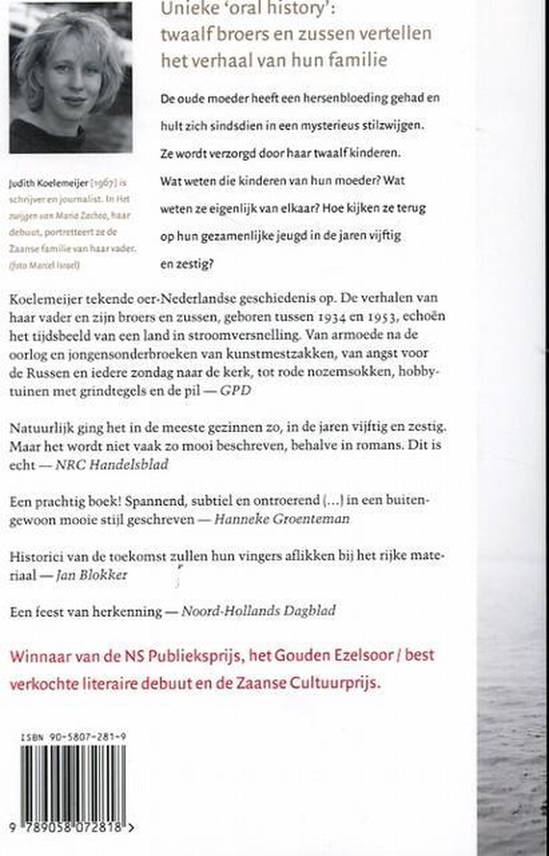 Achterzijde boek "Het zwijgen van Maria Zachea" met foto auteur en recensies.