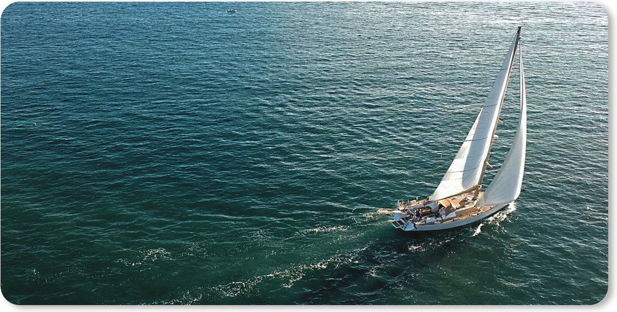 Muismat XXL 100x50 cm - Bureau onderlegger - Bureau mat Volle zeilen van de zeilboot op het water - Bureaumat - Gaming mousepad xl - Bureaulegger groot - Computer deskmat