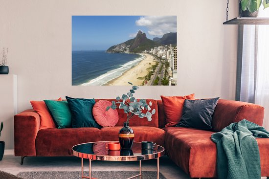 Poster Ipanema-strand in het Braziliaanse Rio De Janeiro tijdens een zonnige dag - 120x80 cm - PosterMonkey
