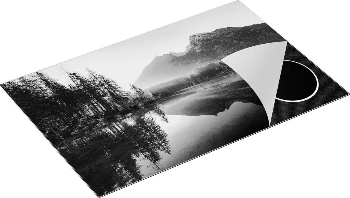 Chefcare Inductie Beschermer Zonsopgang bij het Meer in de Herfst - Zwart Wit - 83x51,5 cm - Afdekplaat Inductie - Kookplaat Beschermer - Inductie Mat
