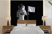 Behang - Fotobehang Maan - Ruimte - Astronaut - Breedte 280 cm x hoogte 280 cm