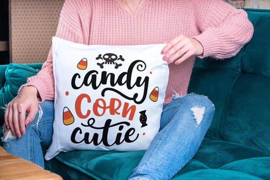 Oreiller d'Halloween avec texte : Candy Corn cutie | Décoration Halloween | Cadeaux drôles | Cadeau | Coussin