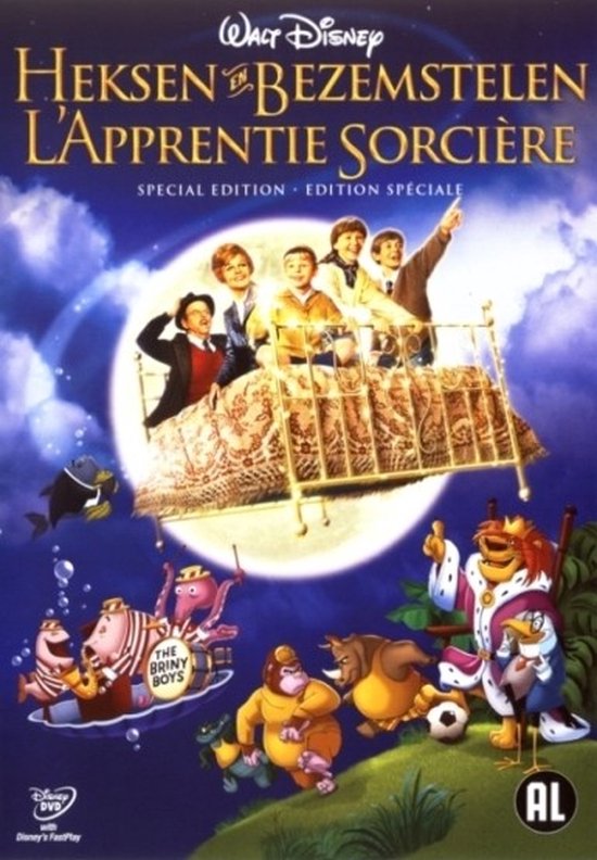 DVD-cover met Disney's Heksen en Bezemstelen. Vijf jongens liggen op een hemelbed, omringd door fantasiewezens.