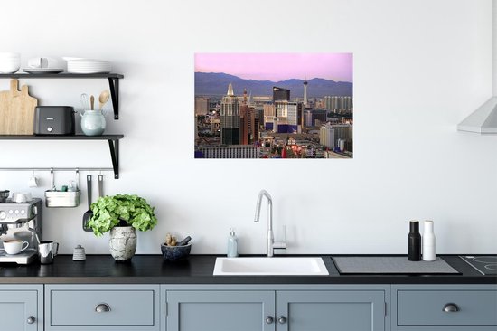 Las Vegas skyline bij zonsondergang Poster 60x40 cm - Foto print op Poster (wanddecoratie woonkamer / slaapkamer)