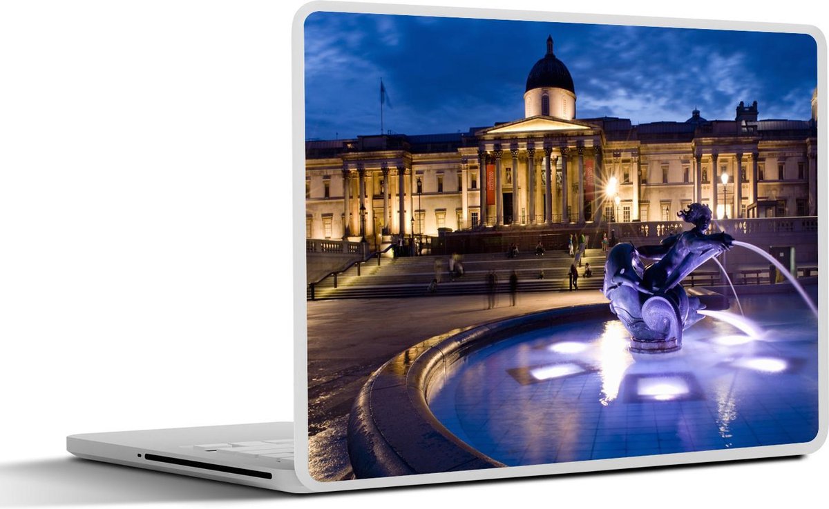 Afbeelding van product SleevesAndCases  Laptop sticker - 14 inch - De fontein op Trafalgar Square in de avond verlicht in Londen