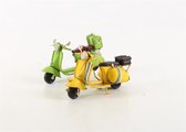 Beeld - Miniatuurmodel scooter (Set van 2) - Groen, Geel - Tinnen model - 7,5 cm hoog
