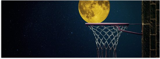 Poster Glanzend – Maan met Gele Gloed in Basketbal Net - 90x30 cm Foto op Posterpapier met Glanzende Afwerking