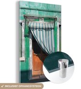 MuchoWow® Glasschilderij 40x60 cm - Schilderij acrylglas - Architectuur - Groen - Deur - Huis - Luiken - Foto op glas - Schilderijen