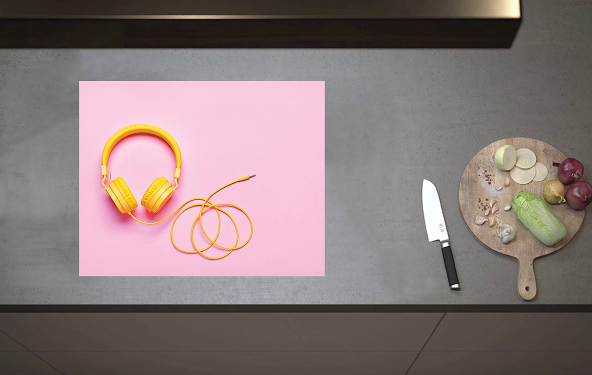 Inductieplaat Beschermer - Gele Headset tegen Roze Achtergrond - 60x52 cm - 2 mm Dik - Inductie Beschermer van Vinyl