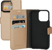 Mobiparts hoesje geschikt voor Apple iPhone 13 Pro - Saffiano Wallet/Portemonnee hoesje - Magneet Sluiting - 3 Opbergvakken - Koper