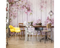 Fotobehang - Vlies Behang - Kersenbloesem op Houten Planken - Bloemen - 368 x 254 cm