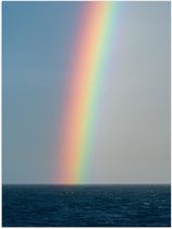 WallClassics - Poster Glanzend – Heldere Regenboog Landend in Zeewater - 75x100 cm Foto op Posterpapier met Glanzende Afwerking