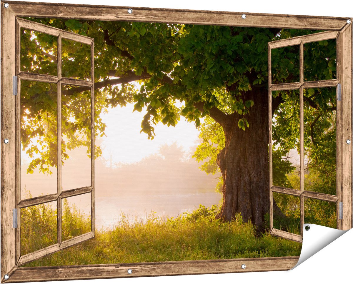Gards Tuinposter Doorkijk Eikenboom aan het Water met Volle Bladeren - 150x100 cm - Tuindoek - Tuindecoratie - Wanddecoratie buiten - Tuinschilderij Licht bruin