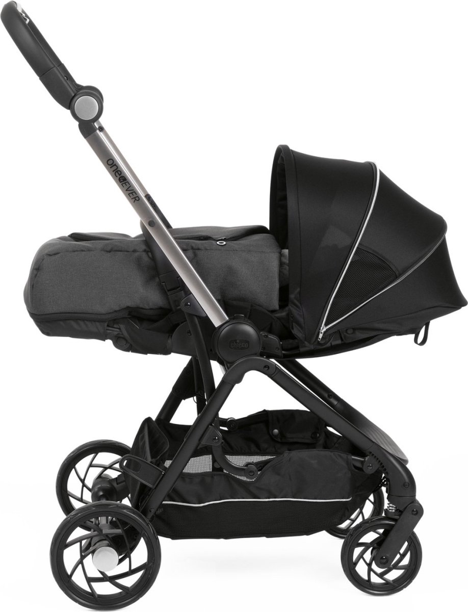 Chicco Pirate Black Babynestje voor One4Ever Wandelwagen 607968442