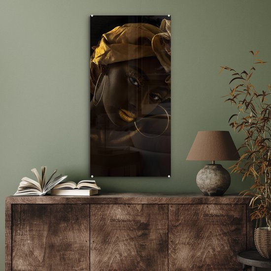 MuchoWow® Peinture sur Verre - Femmes - Foulard - Or - Luxe - 40x80 cm - Peintures sur Verre Acrylique - Photo sur Glas