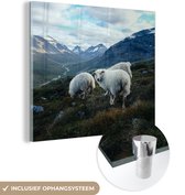 MuchoWow® Glasschilderij 90x90 cm - Schilderij acrylglas - Schapen - Natuur - Bergen - Foto op glas - Schilderijen