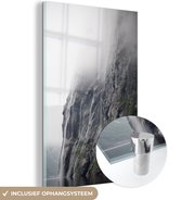 MuchoWow® Glasschilderij 120x180 cm - Schilderij acrylglas - Mistige waterval in het Noorse Geirangerfjord - Foto op glas - Schilderijen