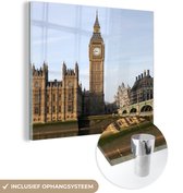 MuchoWow® Glasschilderij 50x50 cm - Schilderij acrylglas - Vooraanzicht van de beroemde Big Ben in Engeland - Foto op glas - Schilderijen